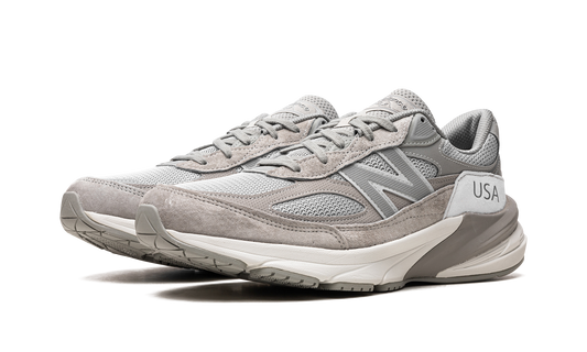 990v6 "WTAPS - Grey"