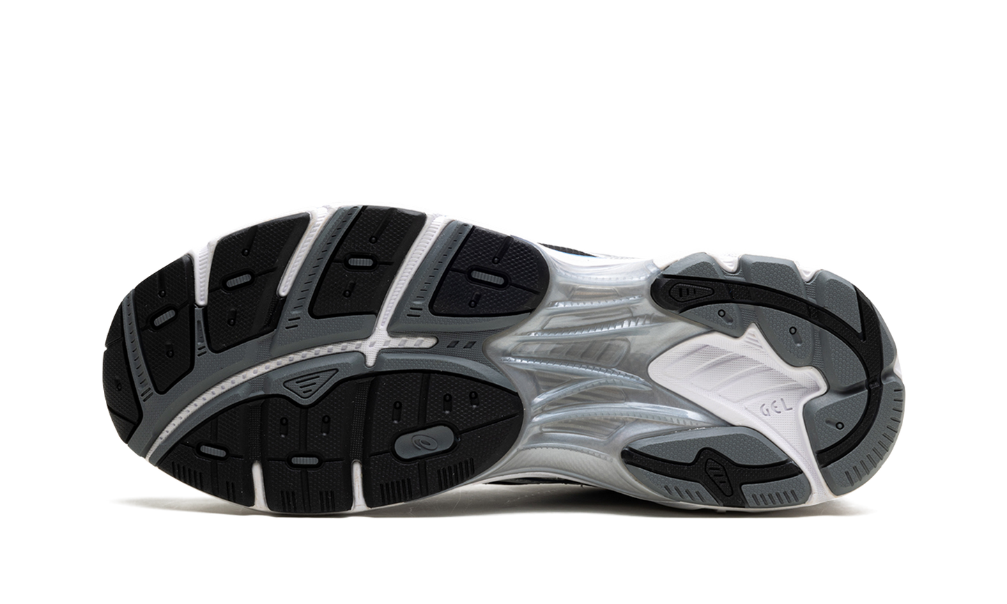 GT 2160 "Black/Pure Silver"