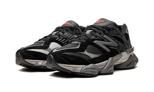 9060 "Black/Castlerock"