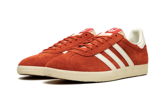 Gazelle "Preloved Red Off White Cream White"