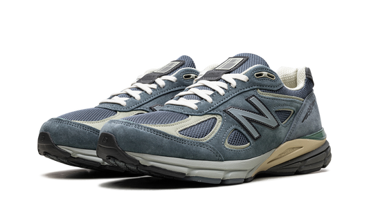 990v4 "AURALEE - Dusty Blue"
