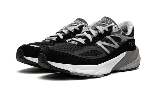 990v6 WMNS "Black/Silver"