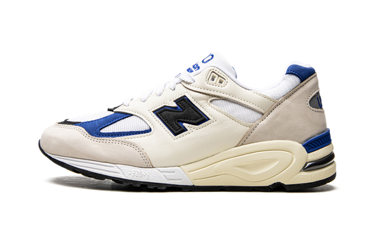 990v2 "Made In USA White/Blue"