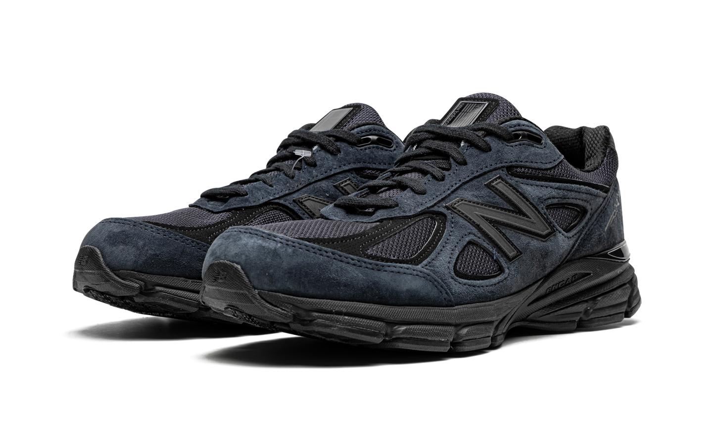 990v4 "JJJJound"