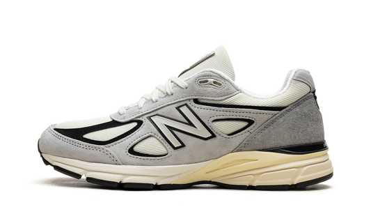 990v4 "Made in USA - Grey / Black"