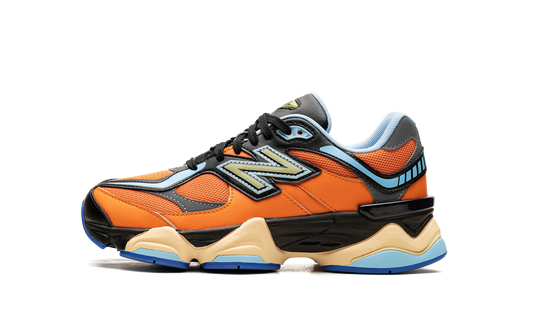 9060 Big Kid "Orange/ Black"
