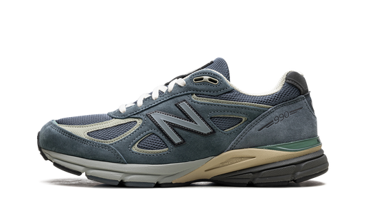 990v4 "AURALEE - Dusty Blue"